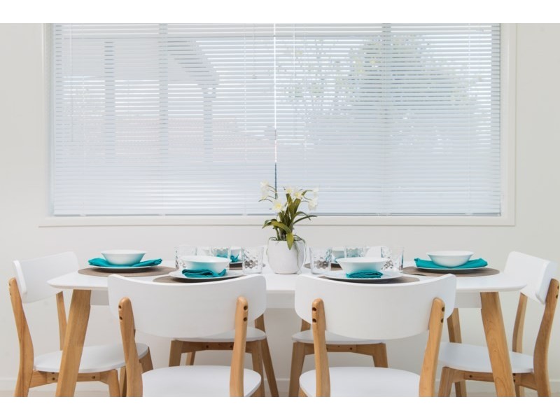 140 Sunshine Boulevard, Mermaid Waters QLD 4218