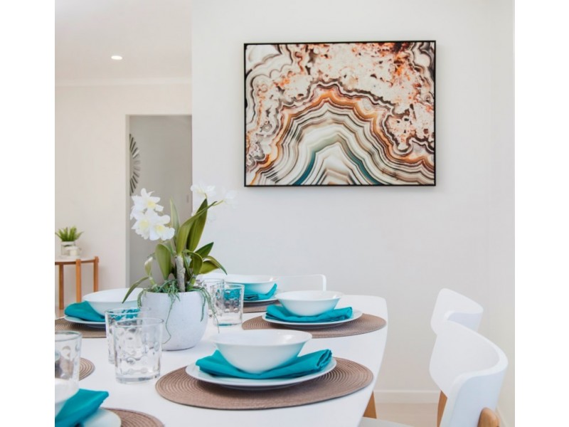 140 Sunshine Boulevard, Mermaid Waters QLD 4218