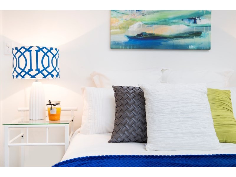 140 Sunshine Boulevard, Mermaid Waters QLD 4218