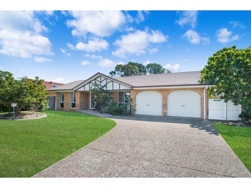 142 Barrier Reef Drive, Mermaid Waters QLD 4218