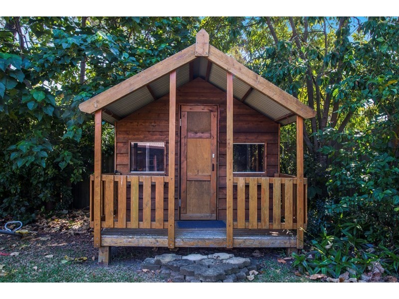 142 Barrier Reef Drive, Mermaid Waters QLD 4218