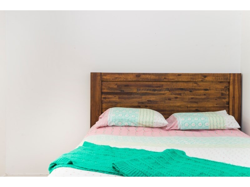 142 Barrier Reef Drive, Mermaid Waters QLD 4218