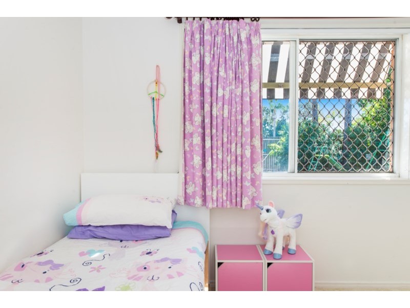 142 Barrier Reef Drive, Mermaid Waters QLD 4218