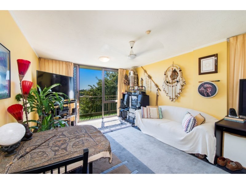33E/13 Fairway Drive, Clear Island Waters QLD 4226