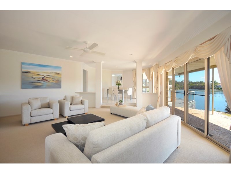 26 Mornington Terrace, Robina QLD 4226