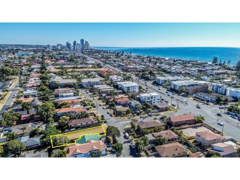 88 Dolphin Avenue, Mermaid Beach QLD 4218