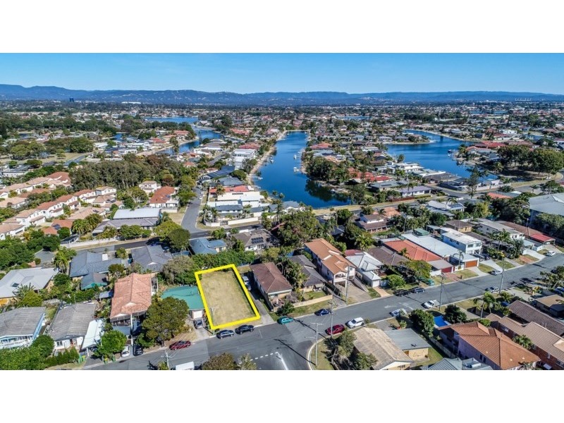 88 Dolphin Avenue, Mermaid Beach QLD 4218