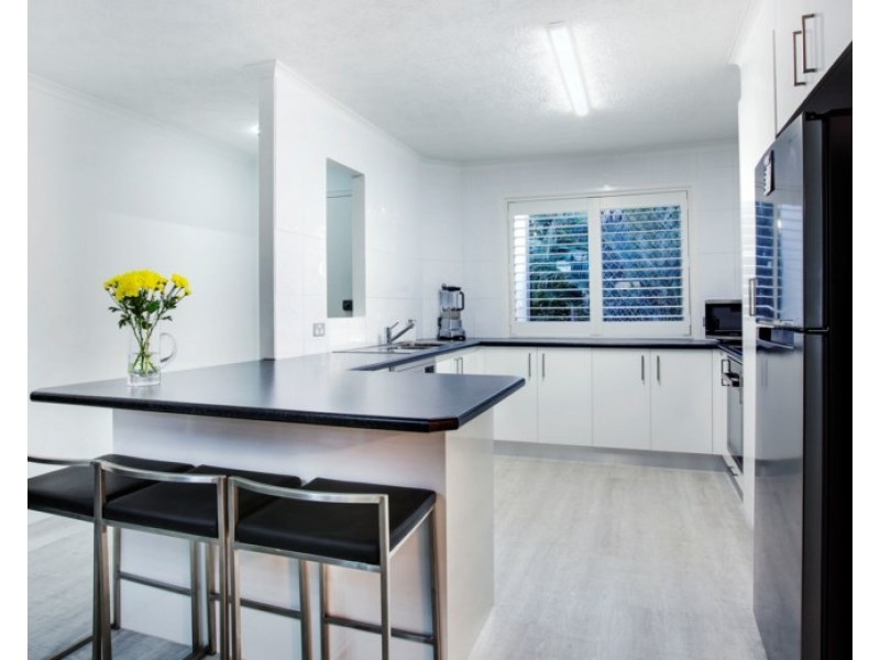 5/2759-2761 Gold Coast Highway, Broadbeach QLD 4218