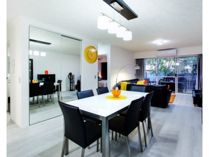 5/2759-2761 Gold Coast Highway, Broadbeach QLD 4218