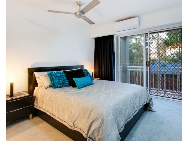 5/2759-2761 Gold Coast Highway, Broadbeach QLD 4218