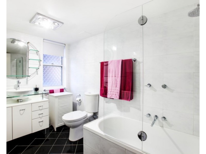 5/2759-2761 Gold Coast Highway, Broadbeach QLD 4218