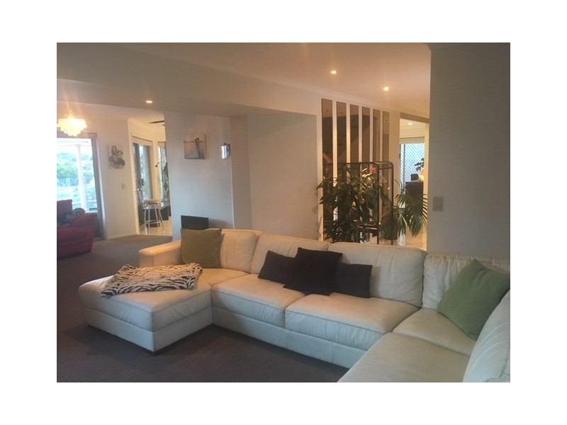 31 Allandale Entrance, Mermaid Waters QLD 4218