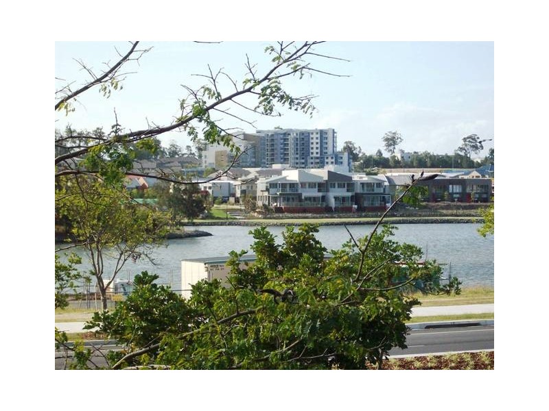 Varsity Lakes QLD 4227