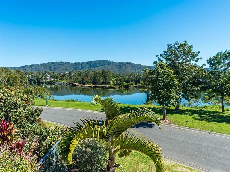 72 Graywillow Boulevard, Oxenford QLD 4210