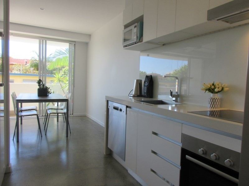 204/46 Peerless, Mermaid Beach QLD 4218