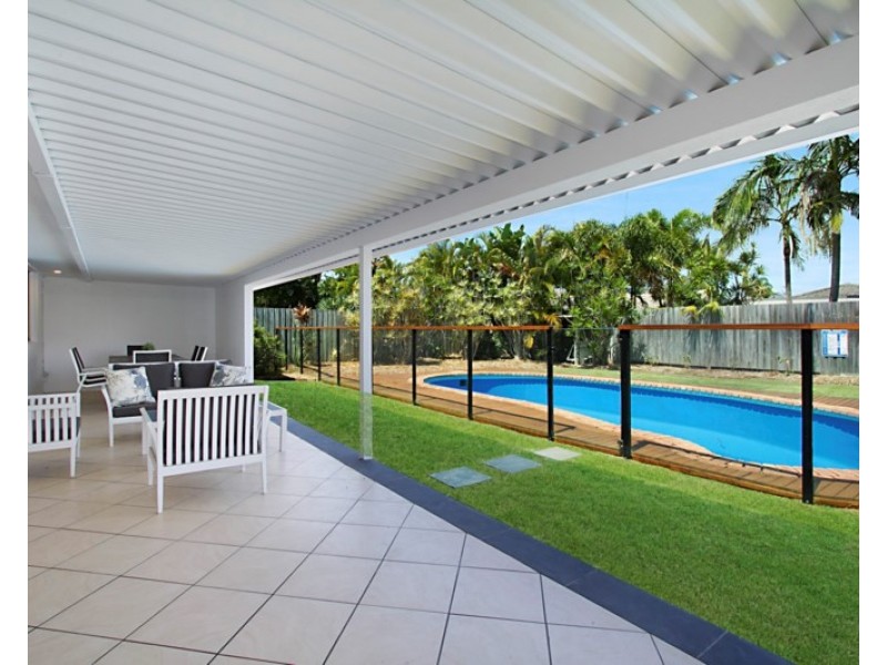 94 Rumrunner Street, Mermaid Waters QLD 4218