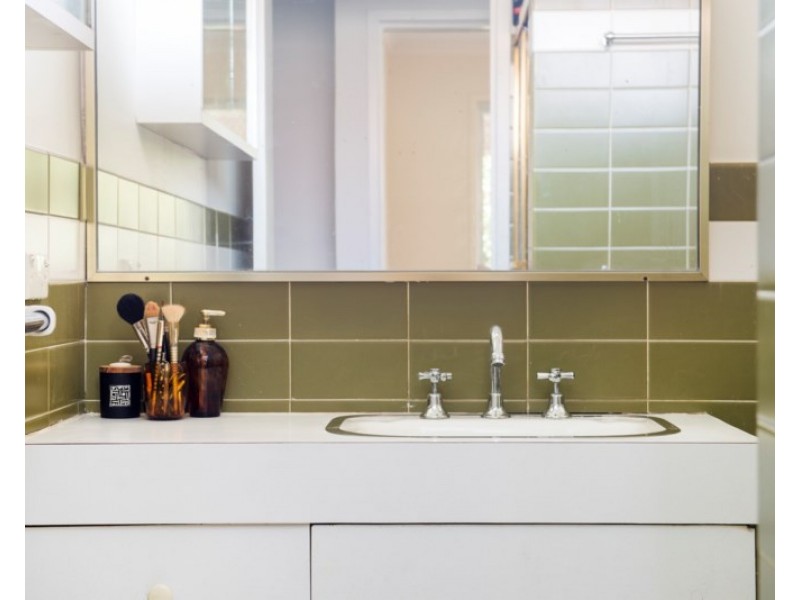 4 Chianti Avenue, Mermaid Waters QLD 4218