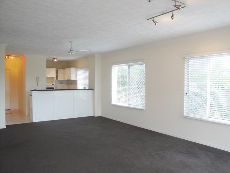 3/7 Holborow Close, Surfers Paradise QLD 4217
