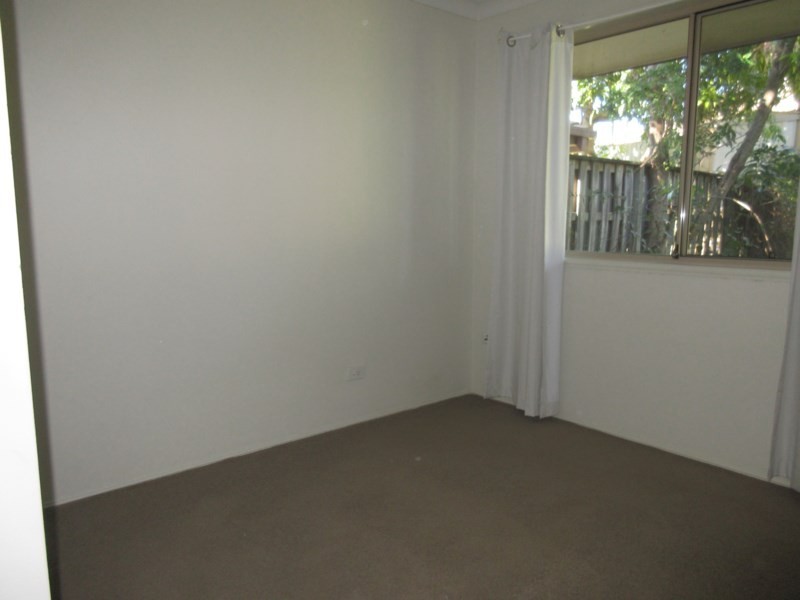 43 Montezuma Drive, Burleigh Waters QLD 4220