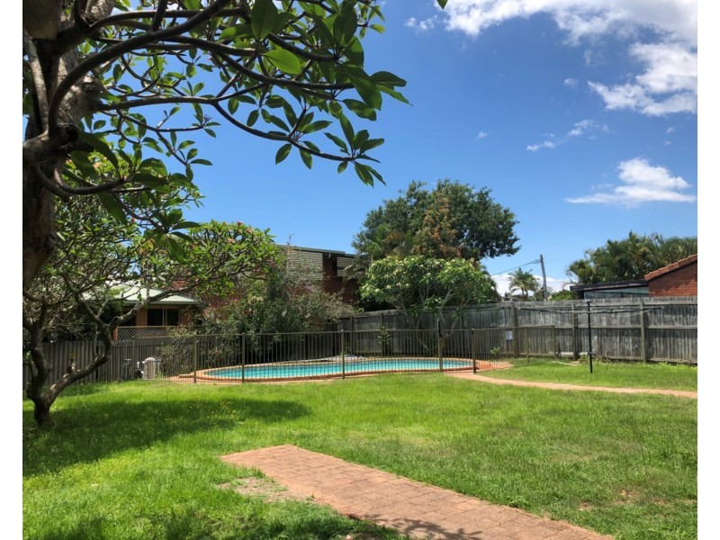 41 Avanti Street, Mermaid Waters QLD 4218