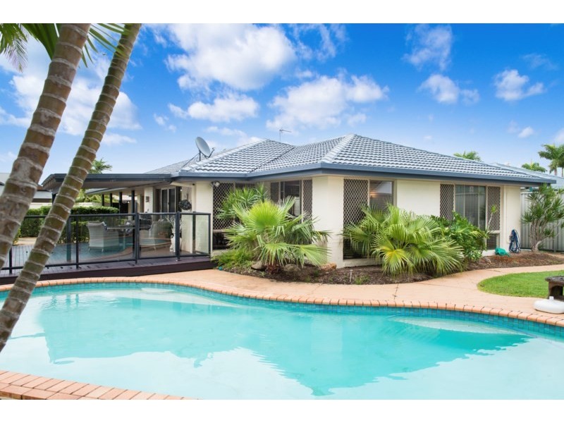 73 Marbella Drive, Benowa QLD 4217