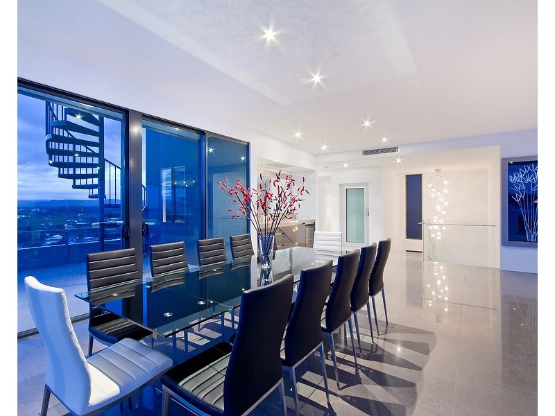 16 Brakes Crescent, Miami QLD 4220