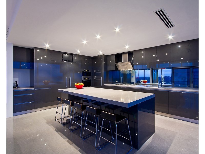 16 Brakes Crescent, Miami QLD 4220