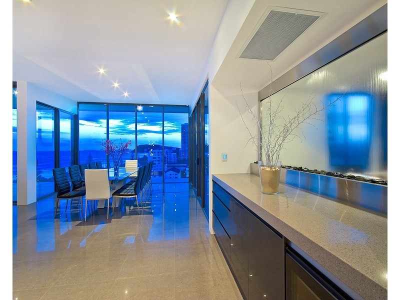 16 Brakes Crescent, Miami QLD 4220