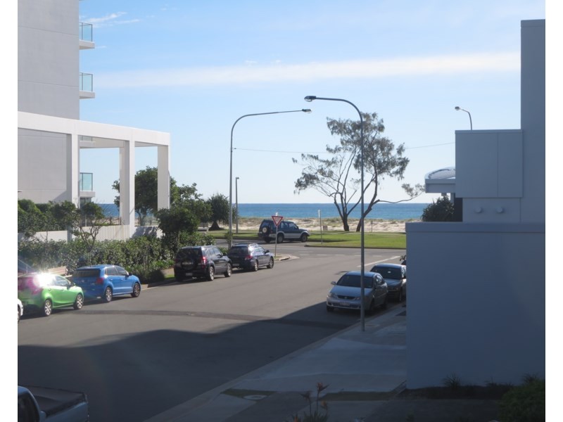 6/4 Haig Street, Kirra QLD 4225