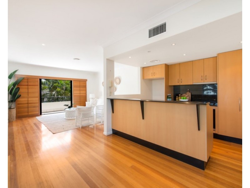 1/33 Ocean Street, Mermaid Beach QLD 4218