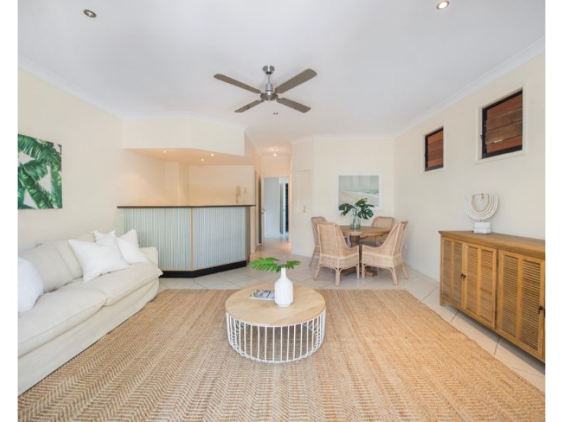 1/33 Ocean Street, Mermaid Beach QLD 4218