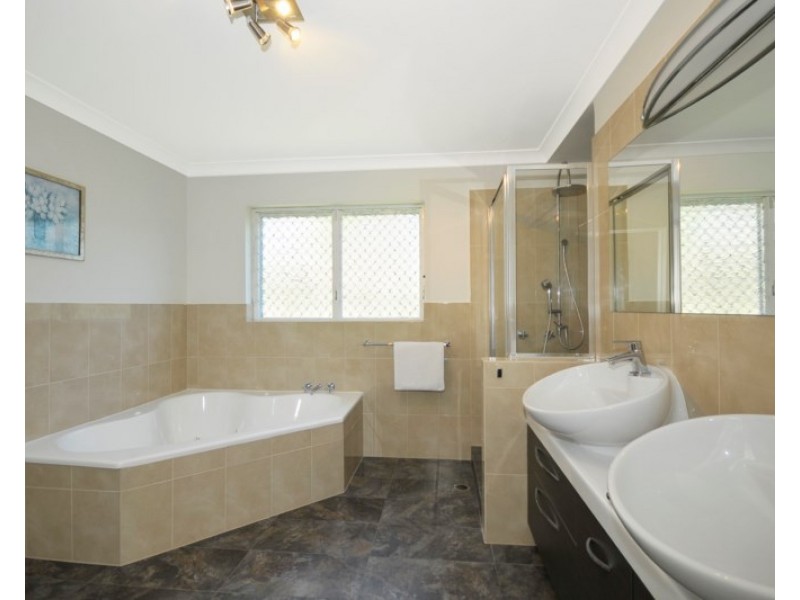 15 Pymble Place, Robina QLD 4226