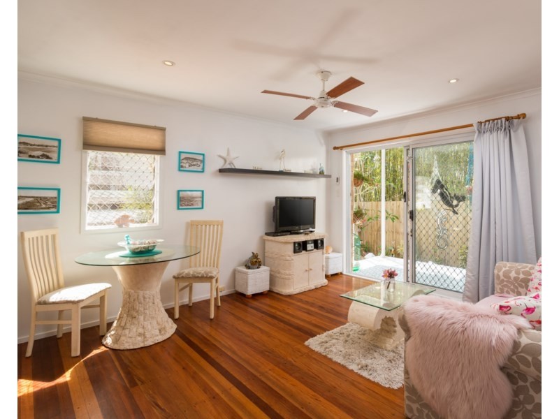 2/122 Albatross Avenue, Mermaid Beach QLD 4218