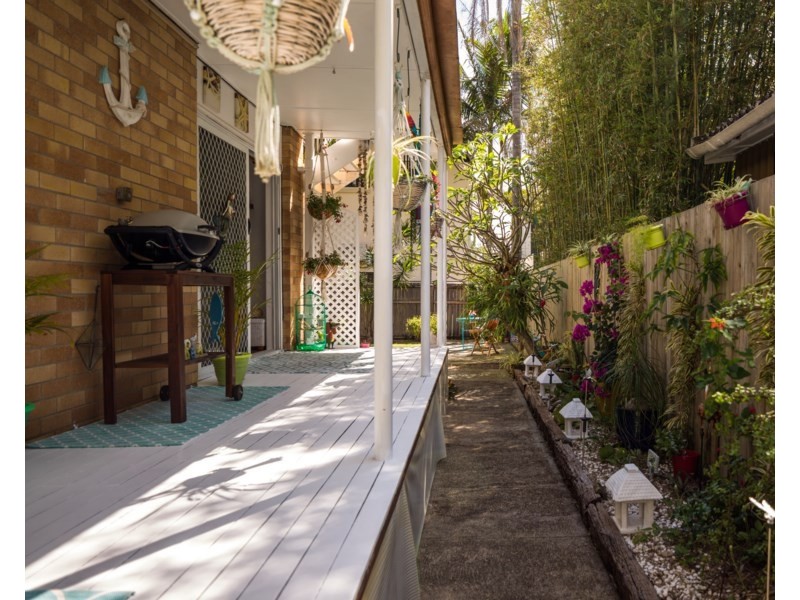 2/122 Albatross Avenue, Mermaid Beach QLD 4218