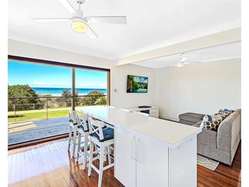 228 Pacific Parade, Bilinga QLD 4225