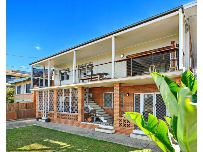 228 Pacific Parade, Bilinga QLD 4225