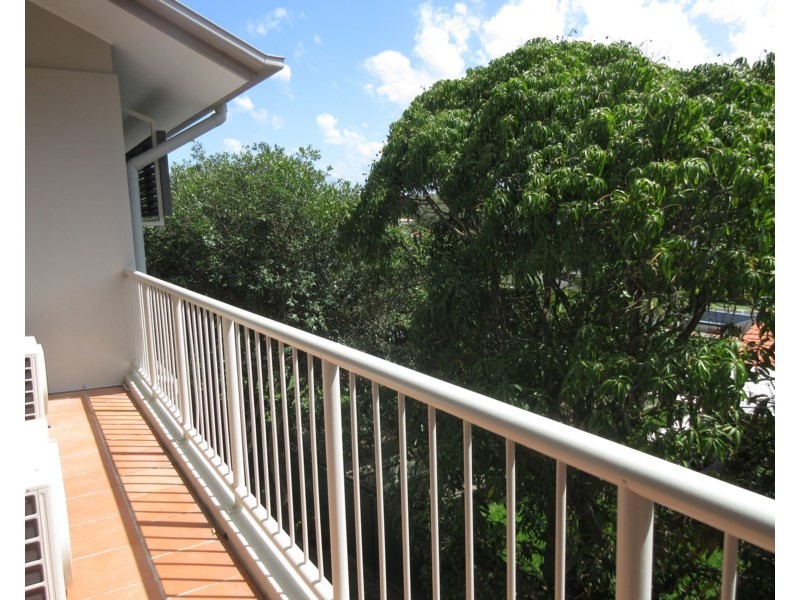 57/2320 Gold Coast Highway, Mermaid Beach QLD 4218