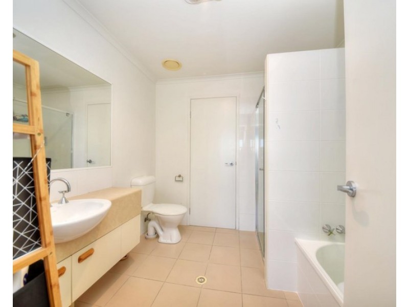 2320 Gold Coast Highway, Mermaid Beach QLD 4218