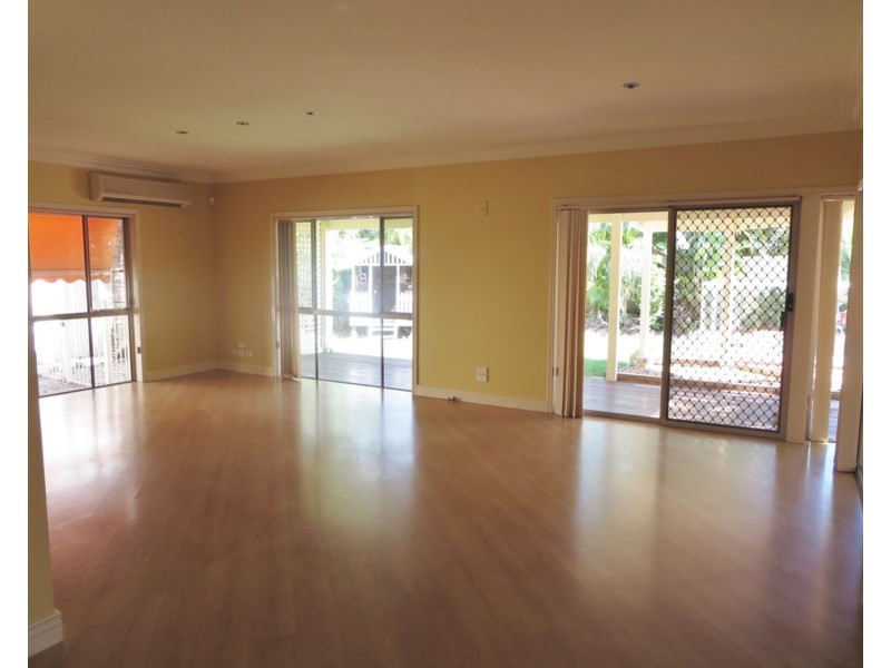 36 Beauty Point Drive, Robina QLD 4226