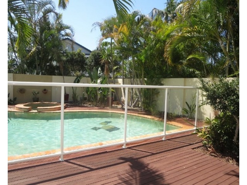 36 Beauty Point Drive, Robina QLD 4226