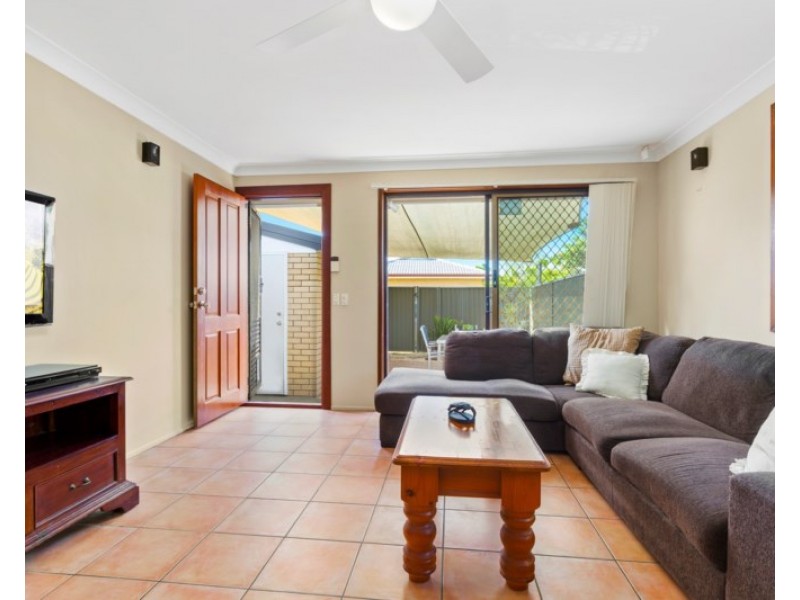 1/123 Sunshine Boulevard, Mermaid Waters QLD 4218