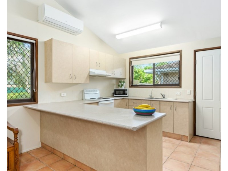 1/123 Sunshine Boulevard, Mermaid Waters QLD 4218