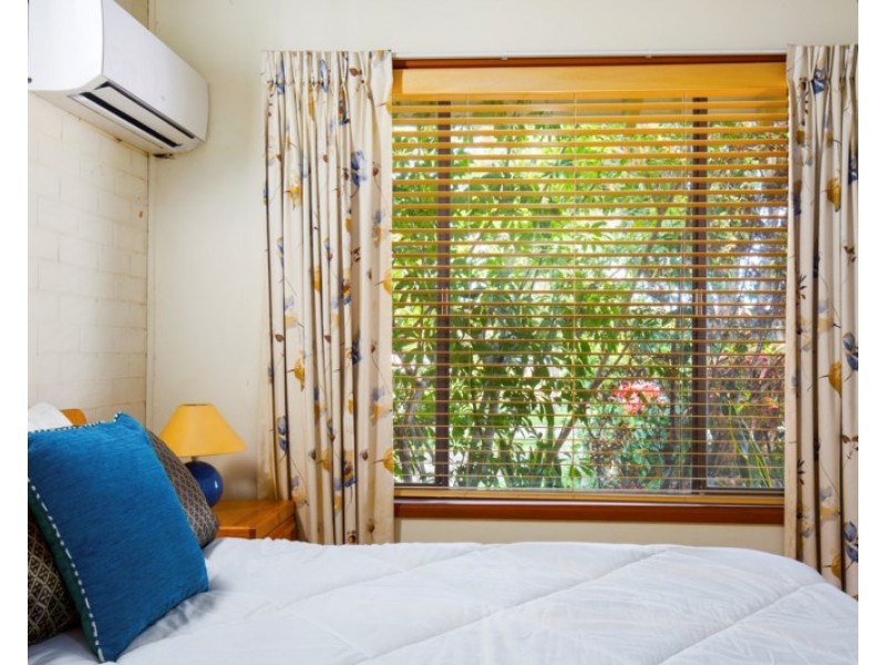 1/5 Rope Court, Mermaid Waters QLD 4218