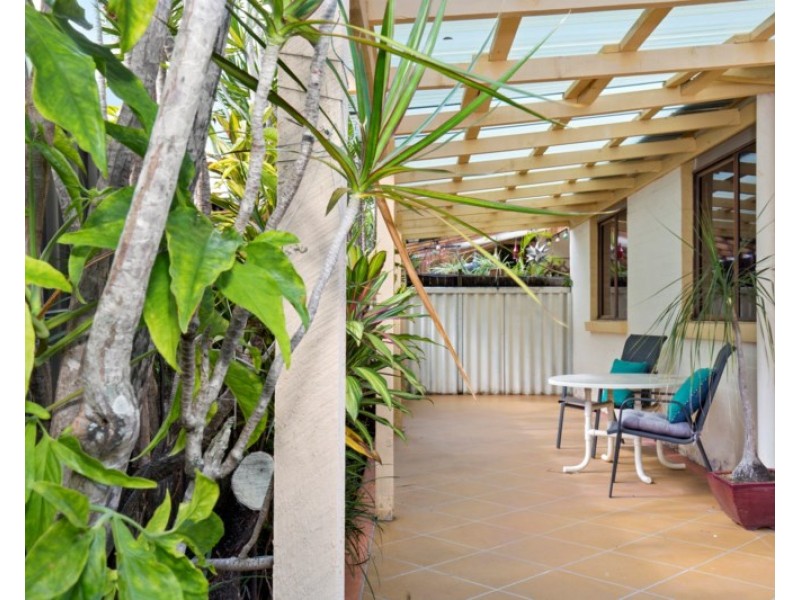 1/5 Rope Court, Mermaid Waters QLD 4218