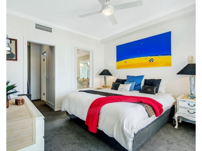 206/1 Twenty First Avenue, Palm Beach QLD 4221