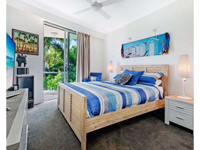 206/1 Twenty First Avenue, Palm Beach QLD 4221