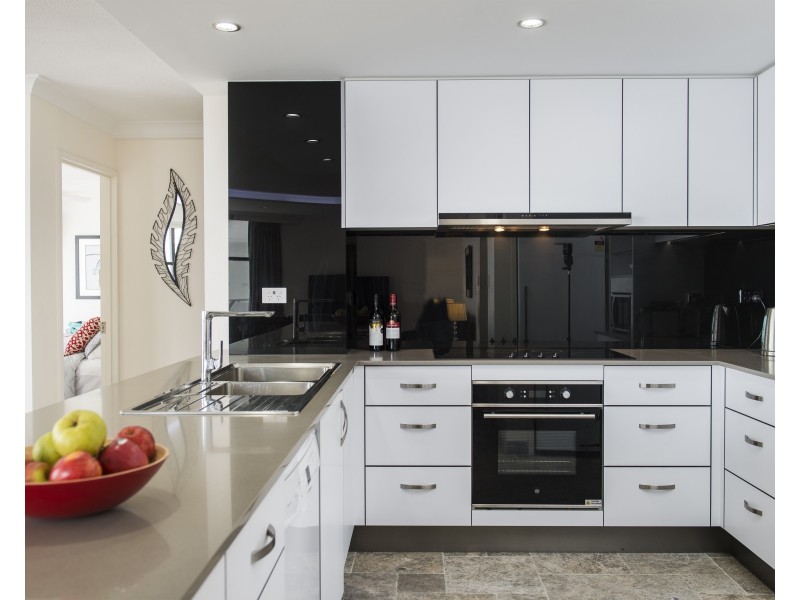 7E/1 ‘Beach Haven’ Albert Avenue, Broadbeach QLD 4218