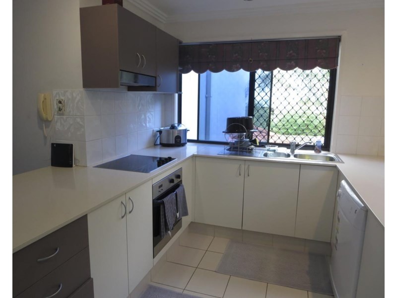 4/37 Brighton Street, Biggera Waters QLD 4216