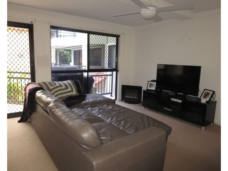 4/37 Brighton Street, Biggera Waters QLD 4216