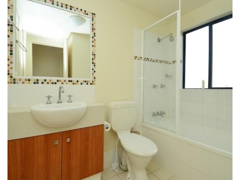 8/38 Petrel Avenue, Mermaid Beach QLD 4218